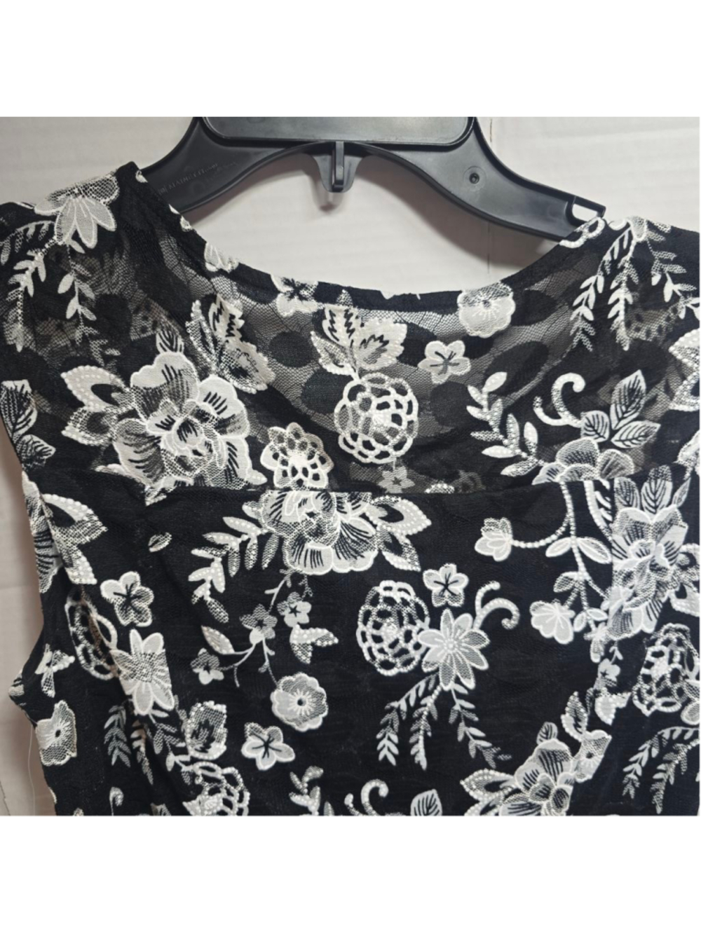 Women's Candallite Petite Black & White Floral Lace Dress PM - Picture 8 of 10